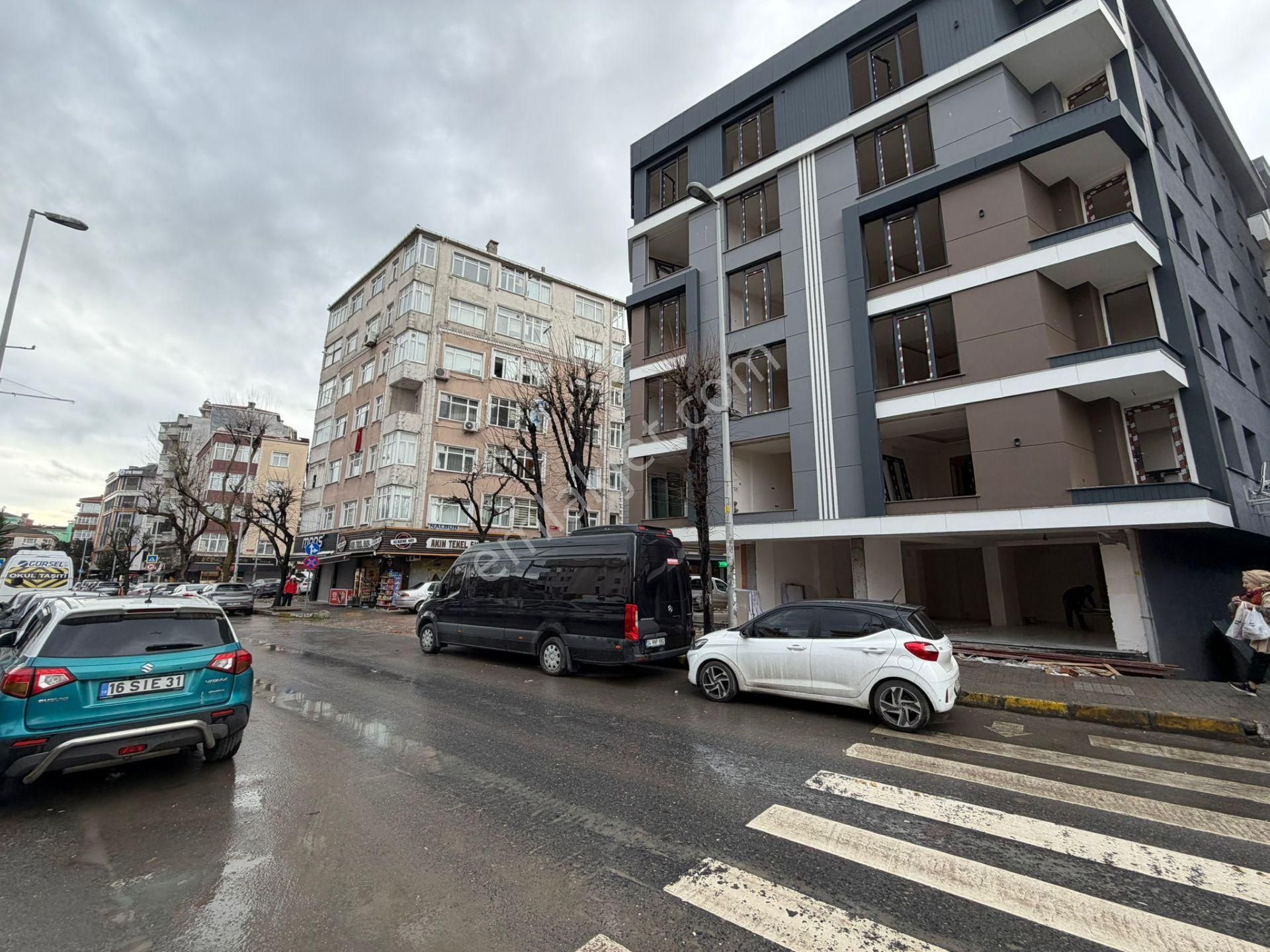 B.evler Ferit Selim Paşa Caddesi Üzeri 2 Katlı Depolu Dükkan - Görsel 2