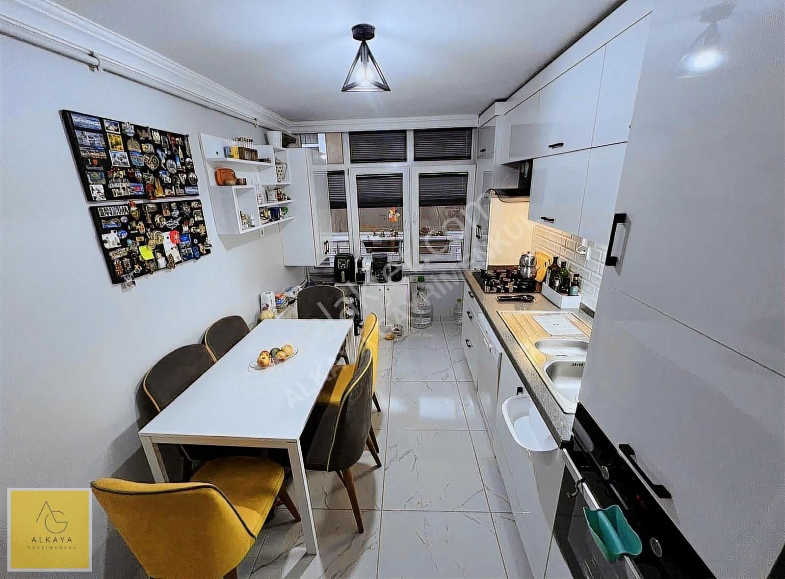 Ümraniye Altınşehir'de Satılık 2+1 Daire Yenilenmiş Net 100 M² - Görsel 17