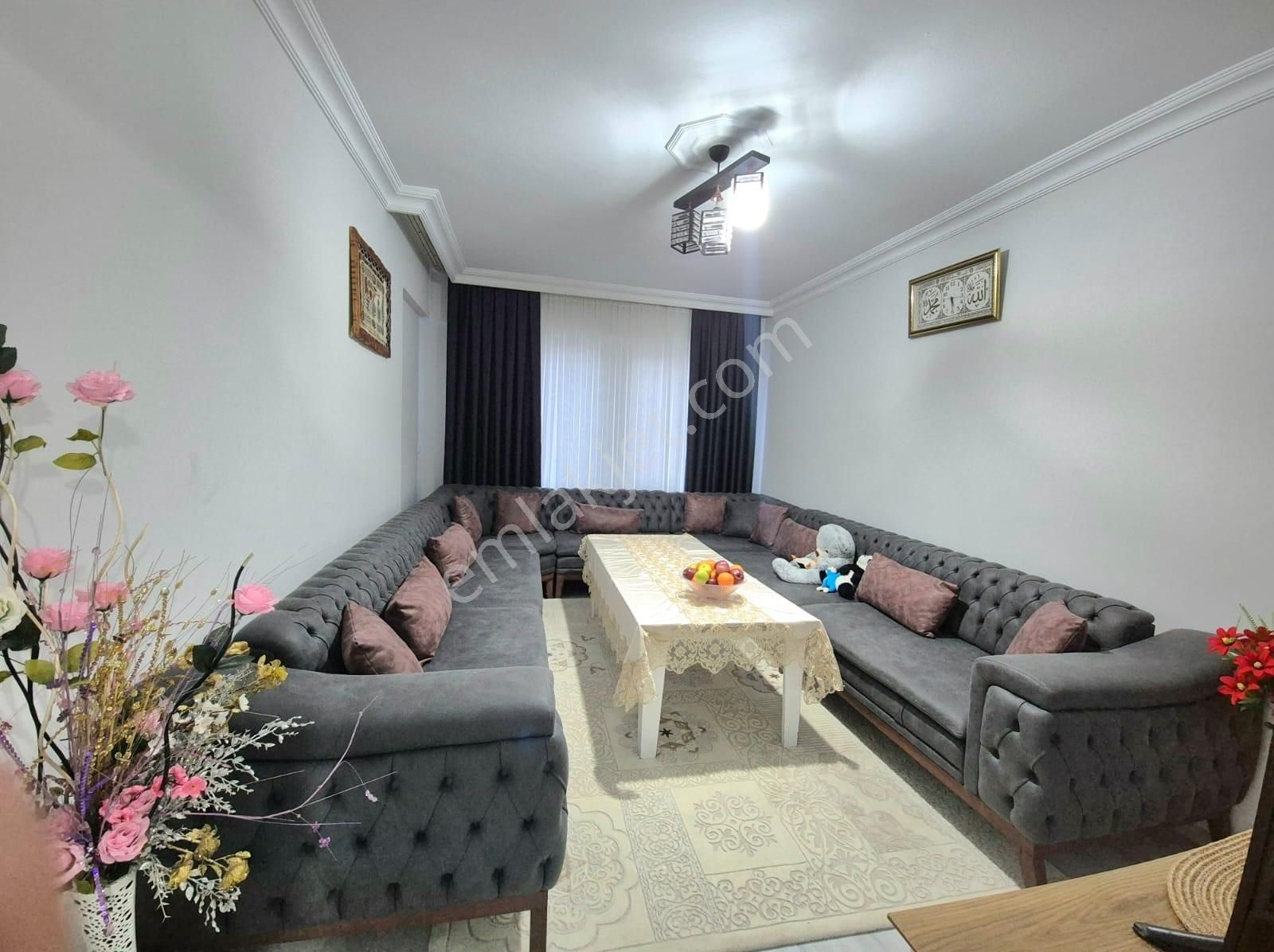 Dutlubahçede Merkezi Konumda 3+1 | 140 M² | Bakımlı Fırsat Dair