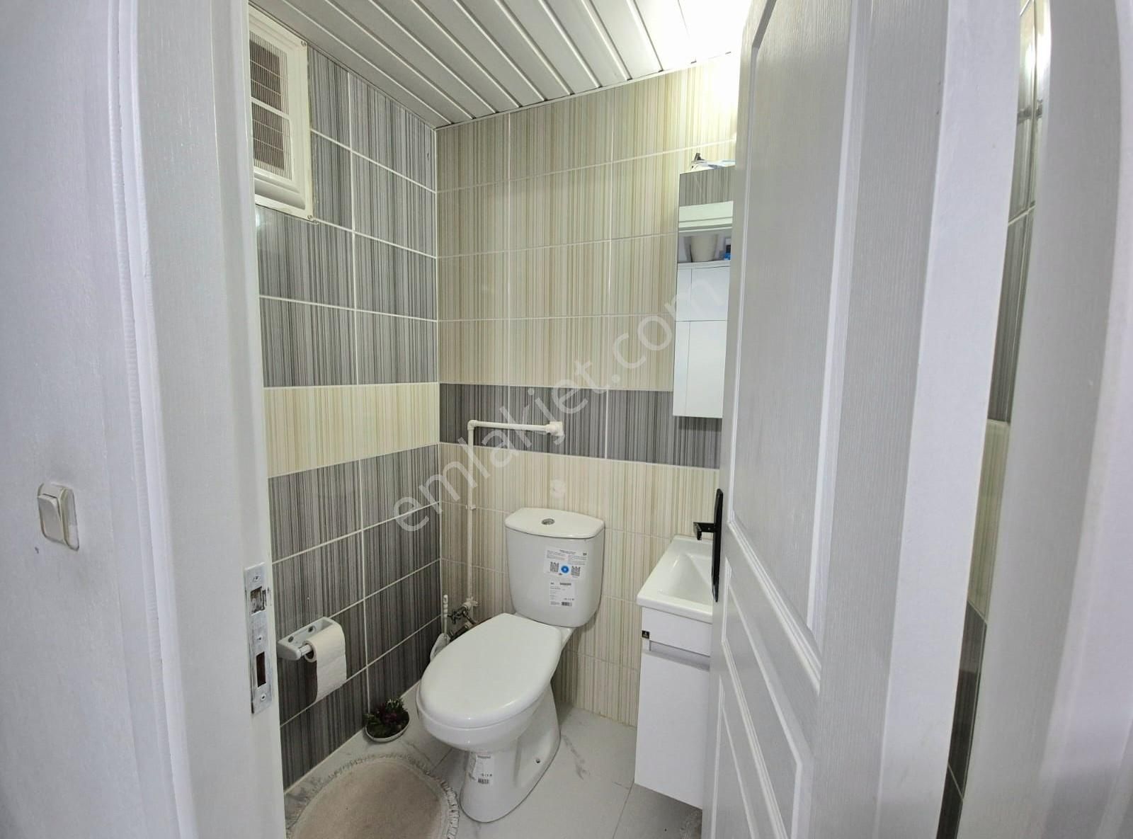 Dutlubahçede Merkezi Konumda 3+1 | 140 M² | Bakımlı Fırsat Dair - Görsel 16