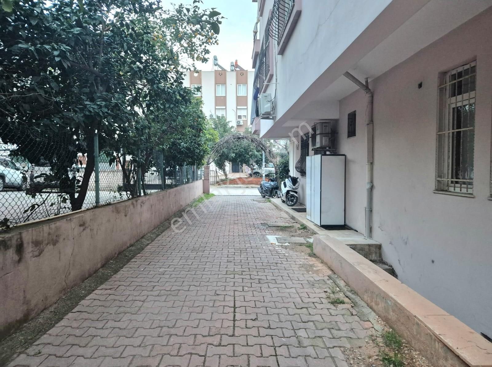 Dutlubahçede Merkezi Konumda 3+1 | 140 M² | Bakımlı Fırsat Dair - Görsel 9