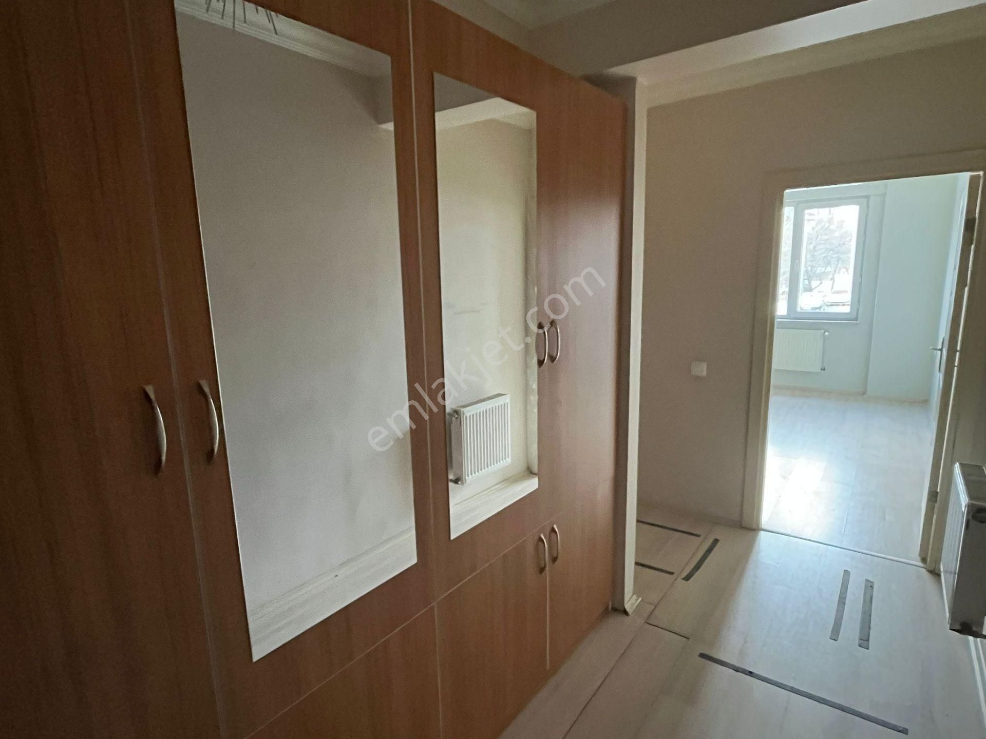 Century 21 Vizyondan Çamlıca Mahallesinde Satılık 3+1 Daire - Görsel 24