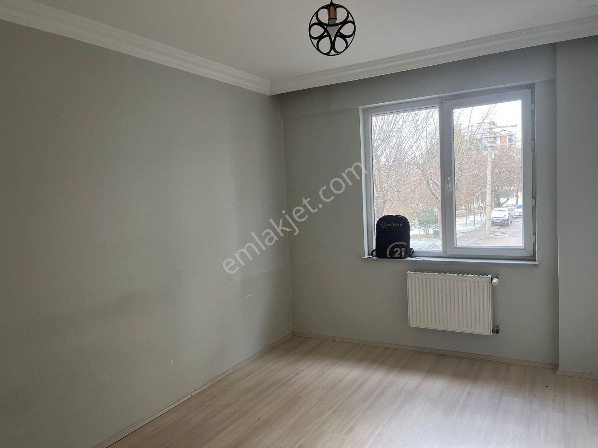 Century 21 Vizyondan Çamlıca Mahallesinde Satılık 3+1 Daire - Görsel 21