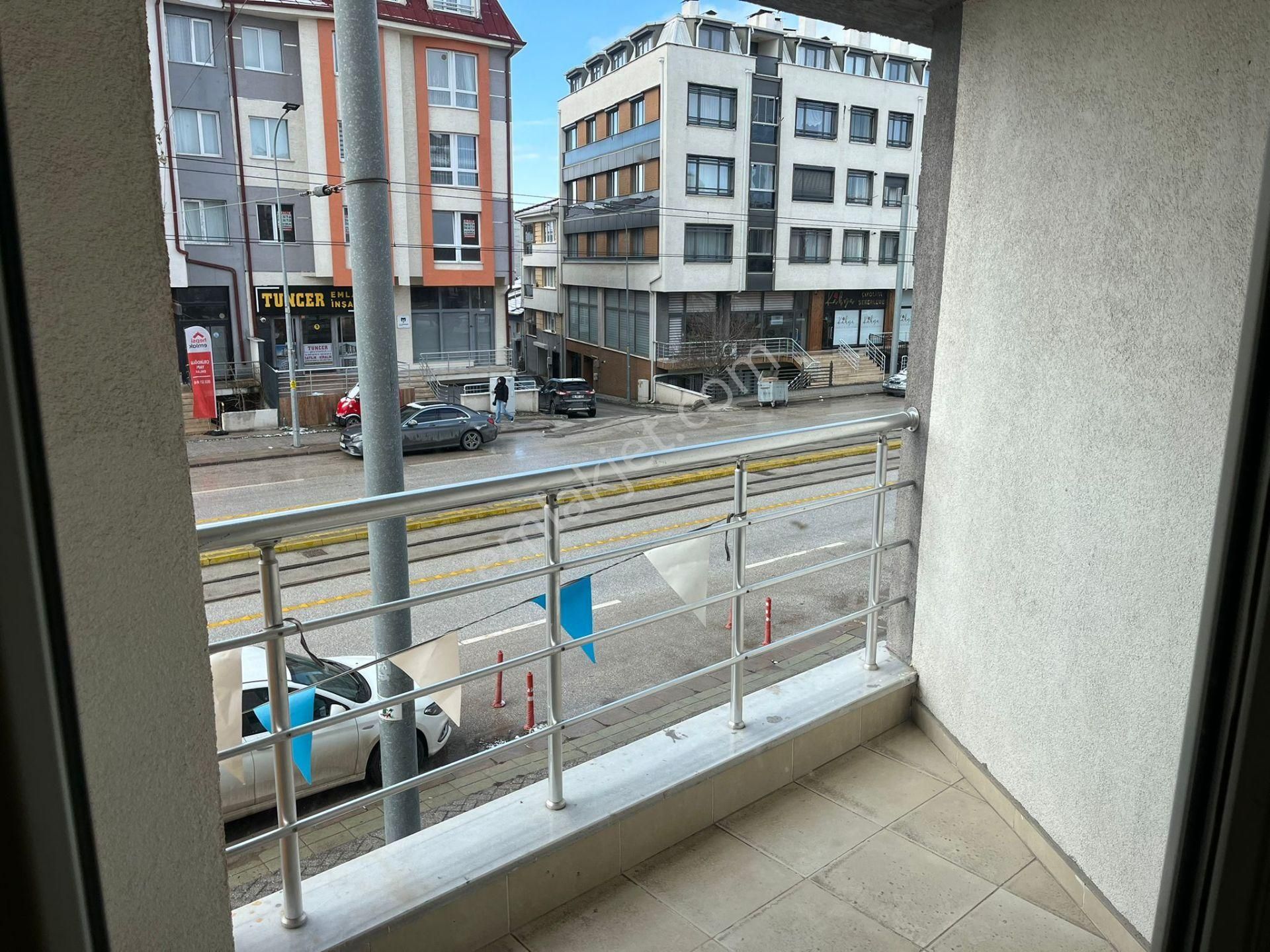 Century 21 Vizyondan Çamlıca Mahallesinde Satılık 3+1 Daire - Görsel 31