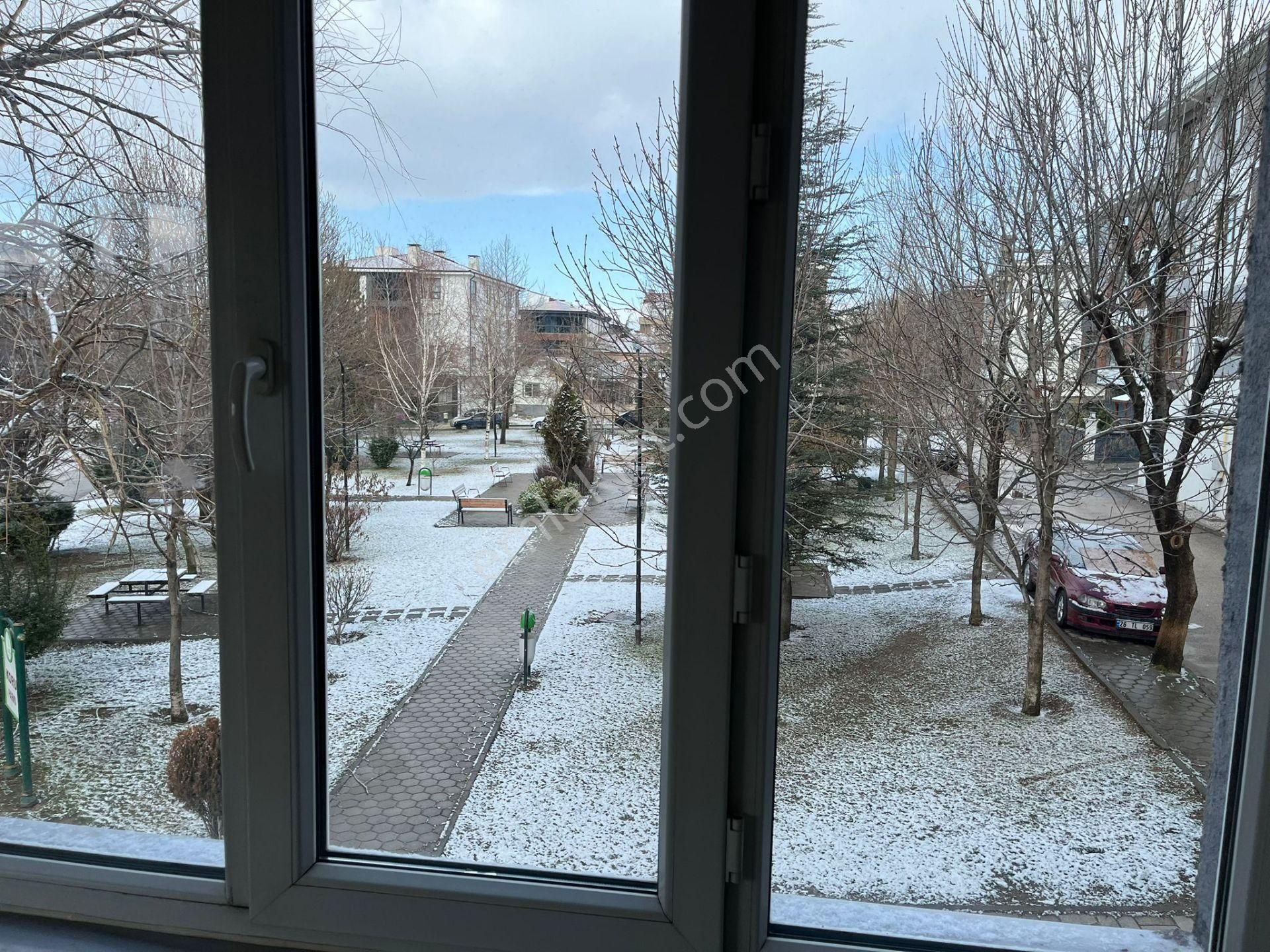 Century 21 Vizyondan Çamlıca Mahallesinde Satılık 3+1 Daire - Görsel 15