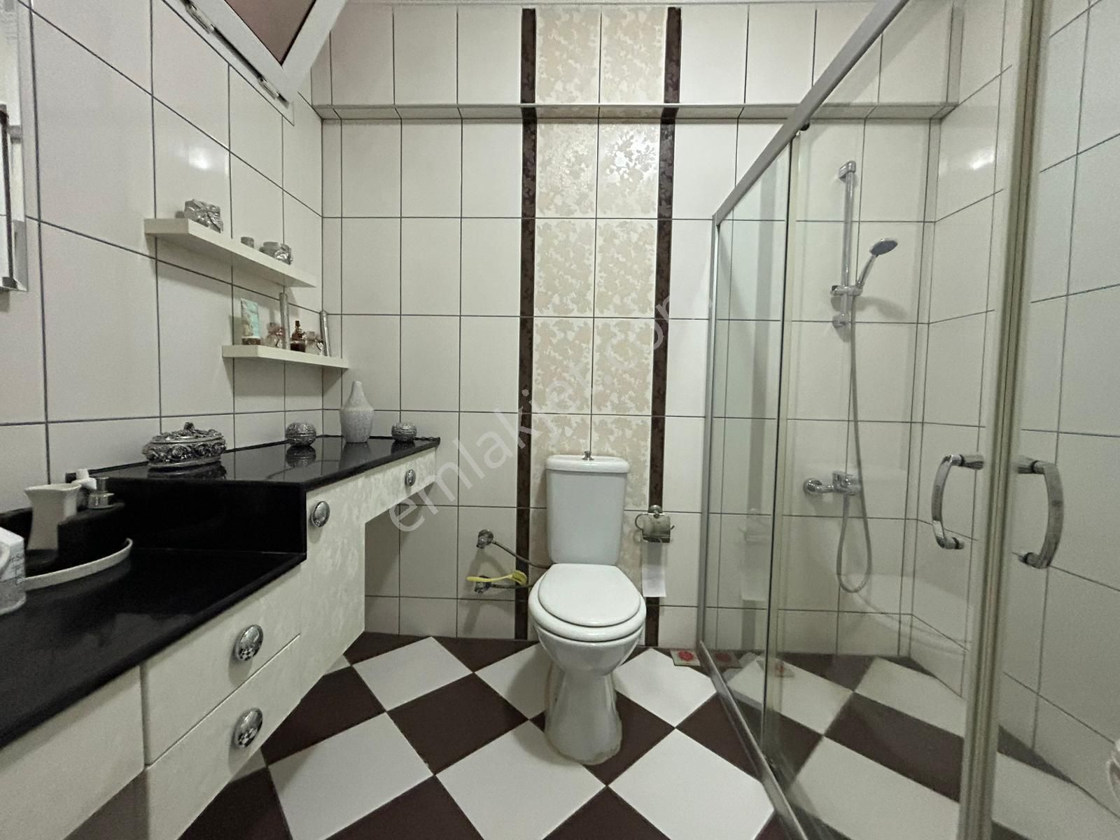 Goldhouse Dan Satılık Tuzla Mahallesinde 240 M2 5+1 Daire - Görsel 14