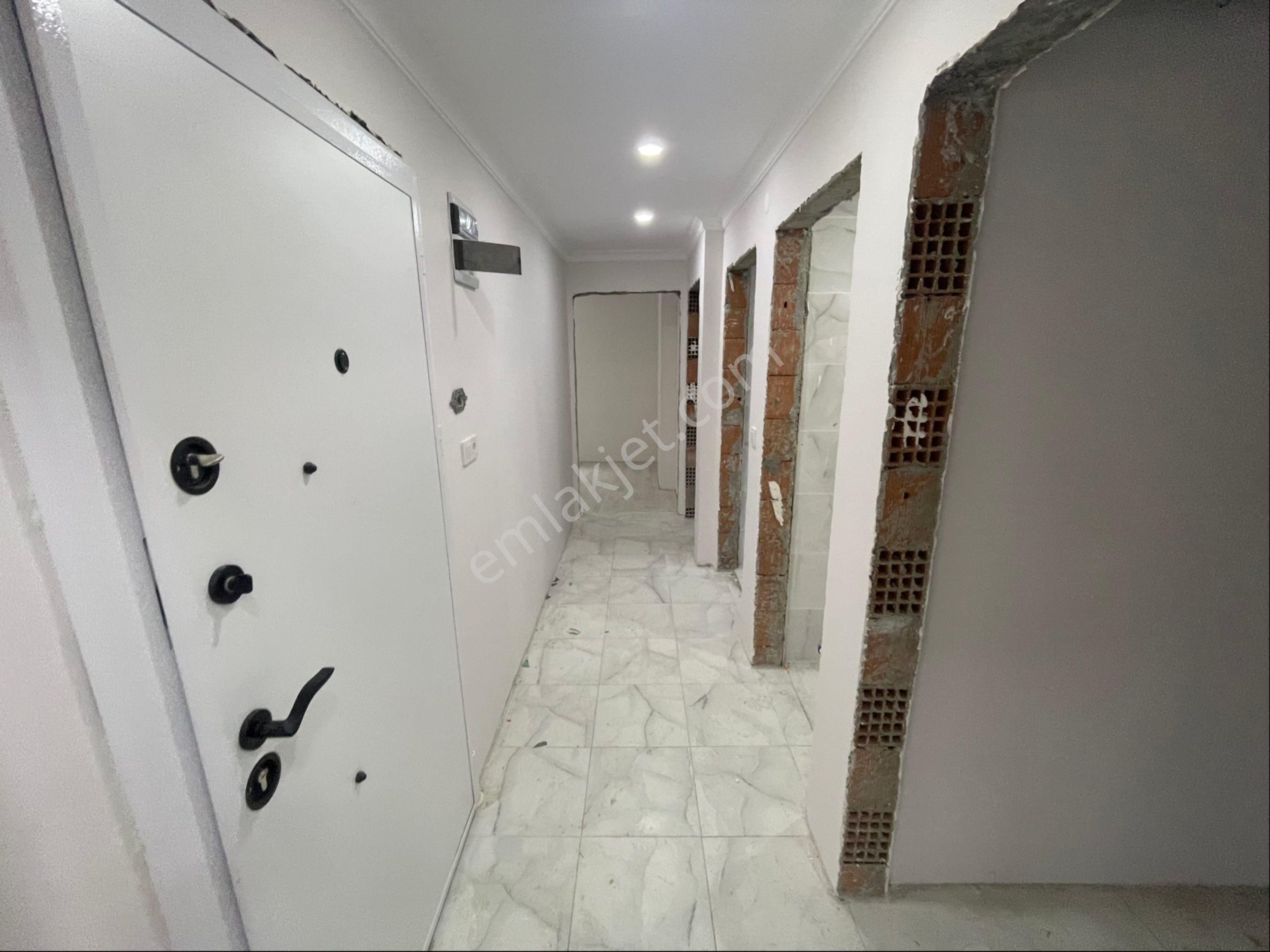 Sultangazi İsmetpaşa Mah 2+1 Ara Kat Güney Cephe - Görsel 13