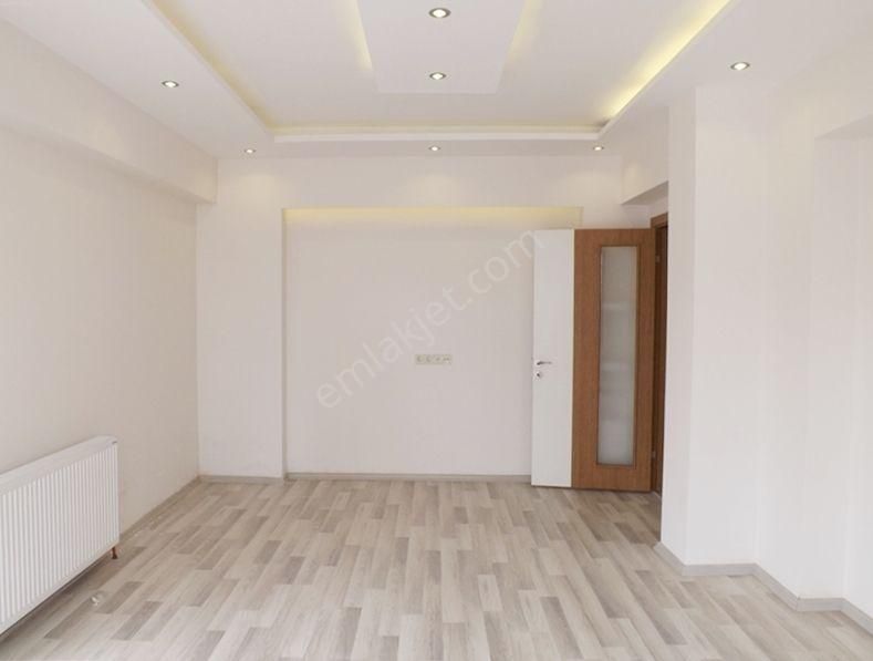 Mertcan Dan Yakacık Meydana Yürüme Site İçi 3+1 Ebeveyn Banyolu - Görsel 6