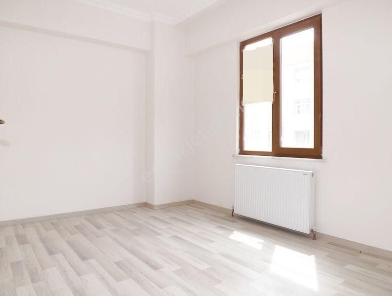 Mertcan Dan Yakacık Meydana Yürüme Site İçi 3+1 Ebeveyn Banyolu - Görsel 13