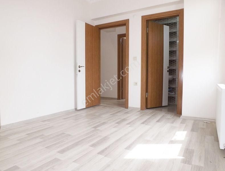 Mertcan Dan Yakacık Meydana Yürüme Site İçi 3+1 Ebeveyn Banyolu - Görsel 20