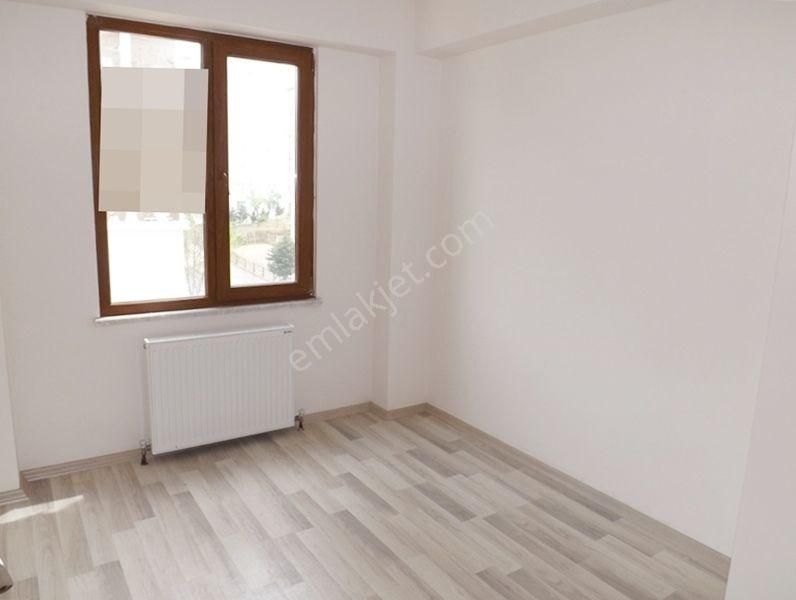 Mertcan Dan Yakacık Meydana Yürüme Site İçi 3+1 Ebeveyn Banyolu - Görsel 9