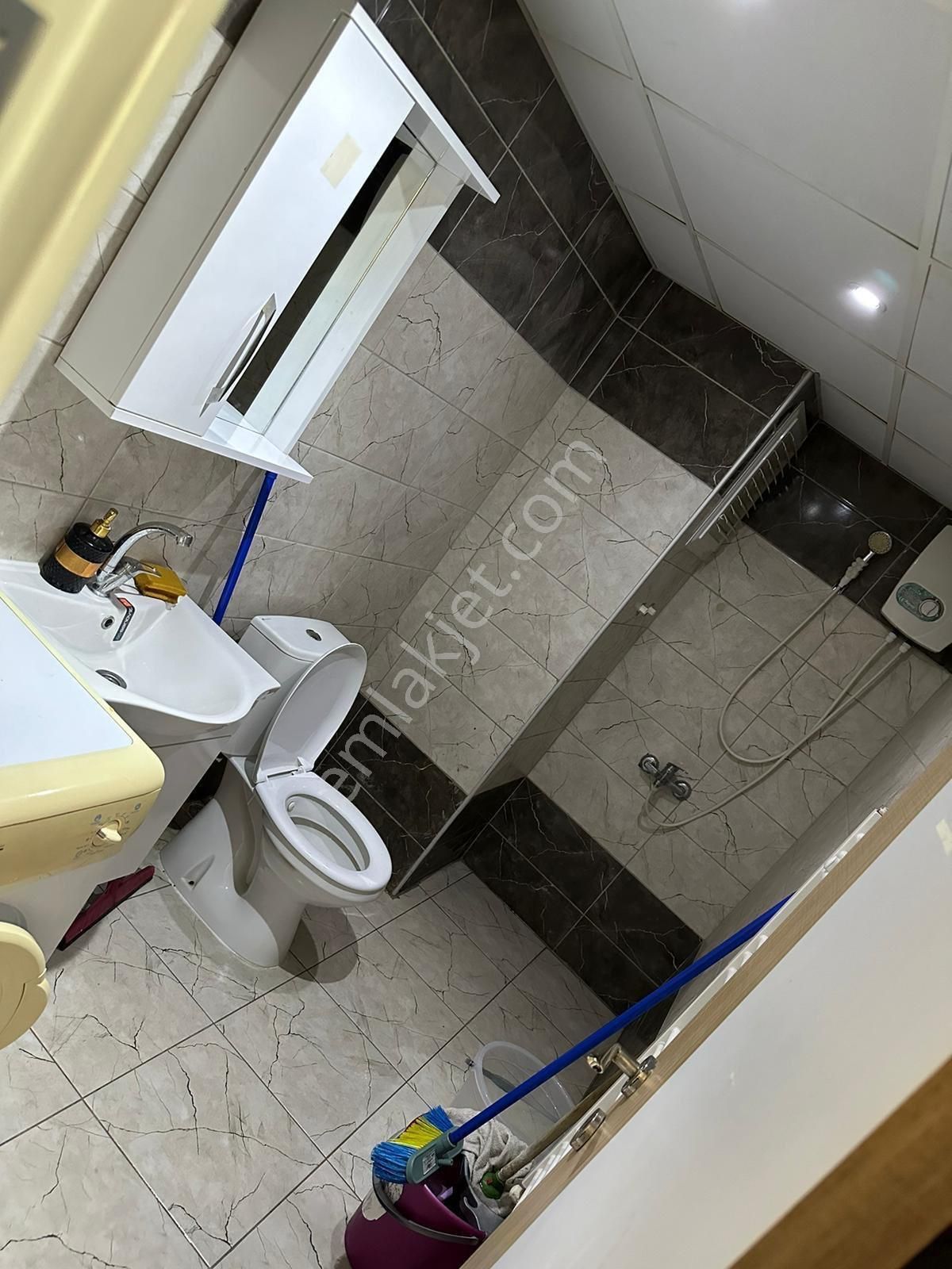 Miray Emlaktan İsabeyli Mahallesinde Eşyalı Kiralık 1+1 Daire - Görsel 28