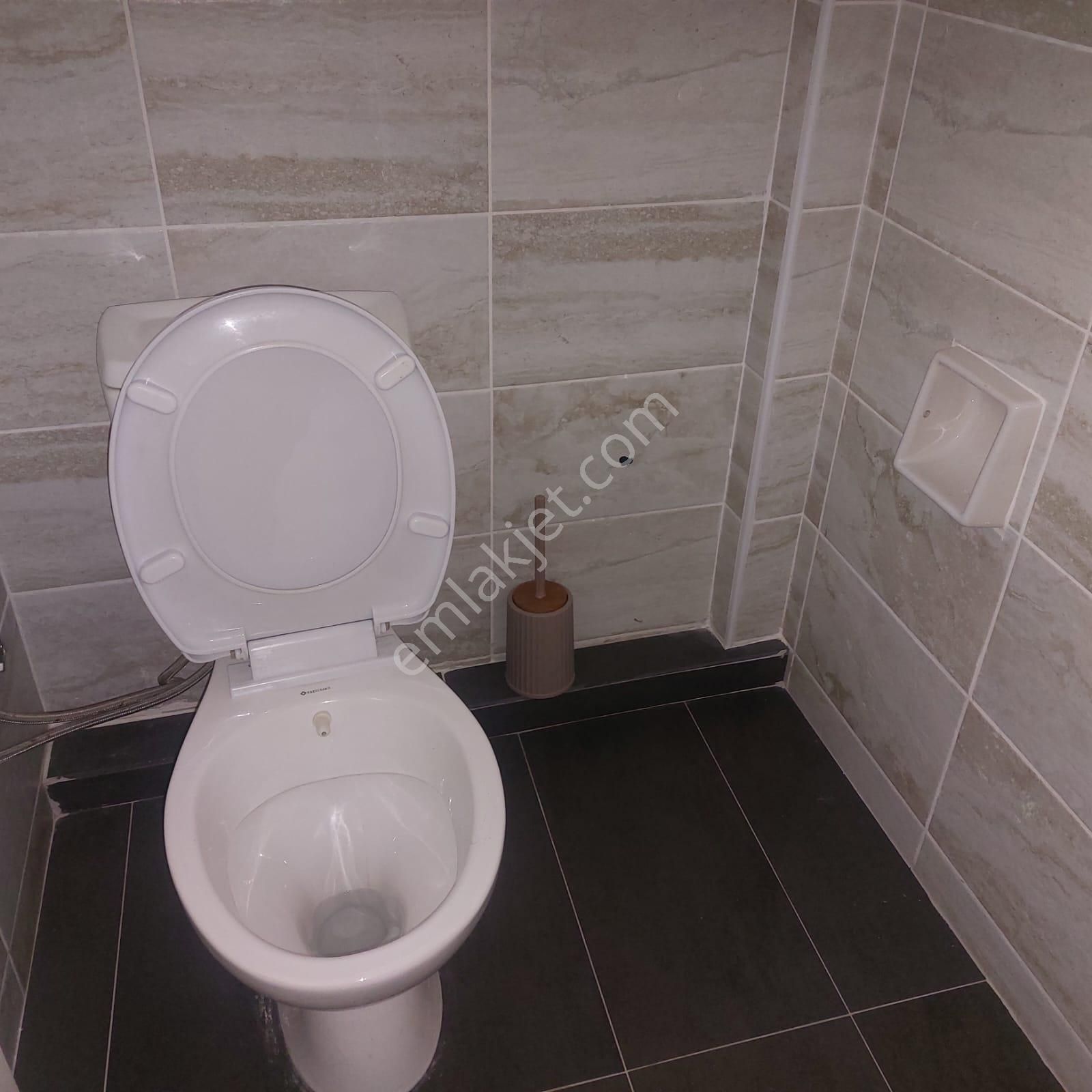 Tarabya'da Metroya Yakın Elit Bölgede Doğa İçinde 2+1 Kiralık Daire - Görsel 20