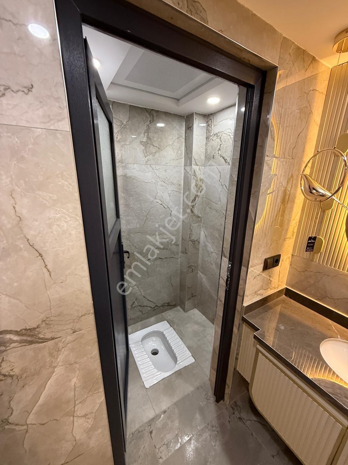 Alpaslan'da 3,5+1 Ultra Lüks Daireler - Görsel 16