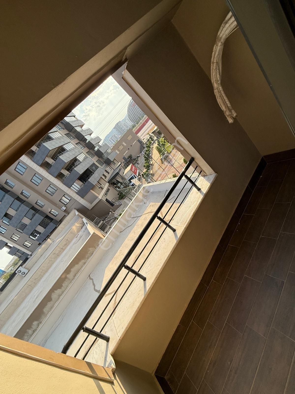 Alpaslan'da 3,5+1 Ultra Lüks Daireler - Görsel 10