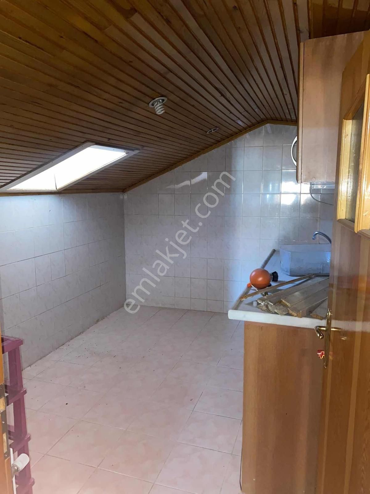 Net Emlaktan Meramda 2+1 Çatı Katı Kombili Daire - Görsel 9