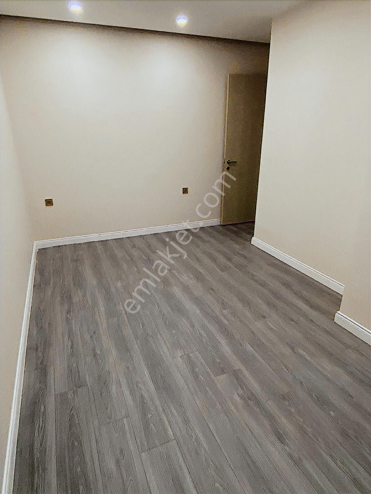 Merkezi Konumda Ferah Yaşam: Bakırköyde Yeni Dubleks Daire - Görsel 4