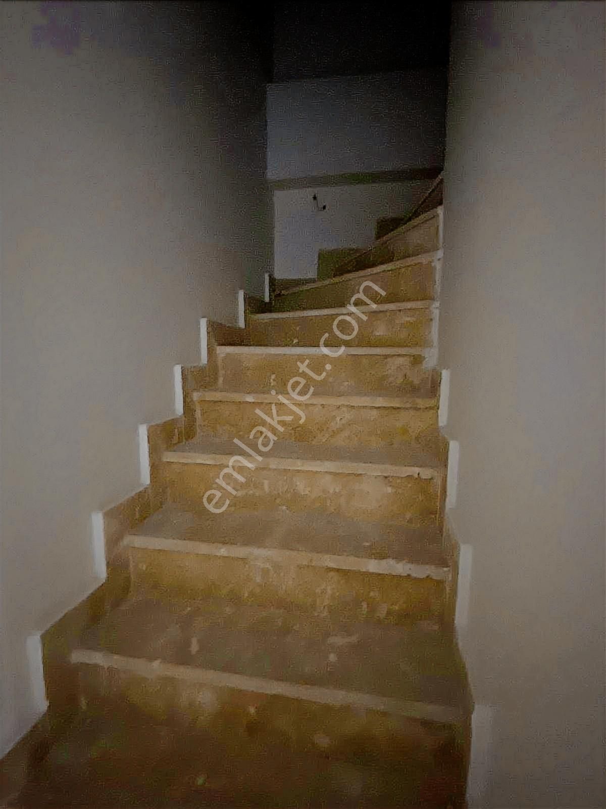 Merkezi Konumda Ferah Yaşam: Bakırköyde Yeni Dubleks Daire - Görsel 13