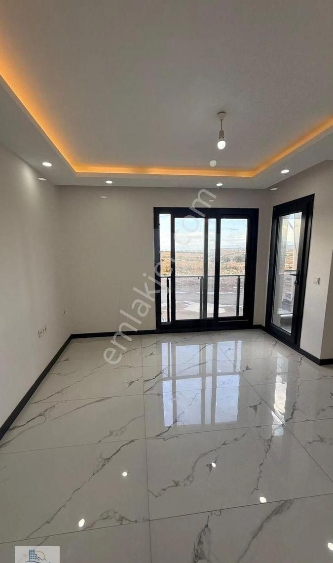 Hisar Mahallesinde Panaromik Deniz Manzaralı Asansörlü 2+1 Daire - Görsel 12