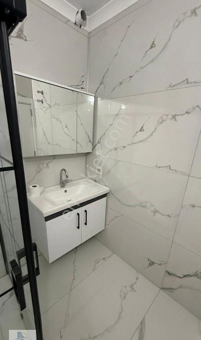 Hisar Mahallesinde Panaromik Deniz Manzaralı Asansörlü 2+1 Daire - Görsel 8