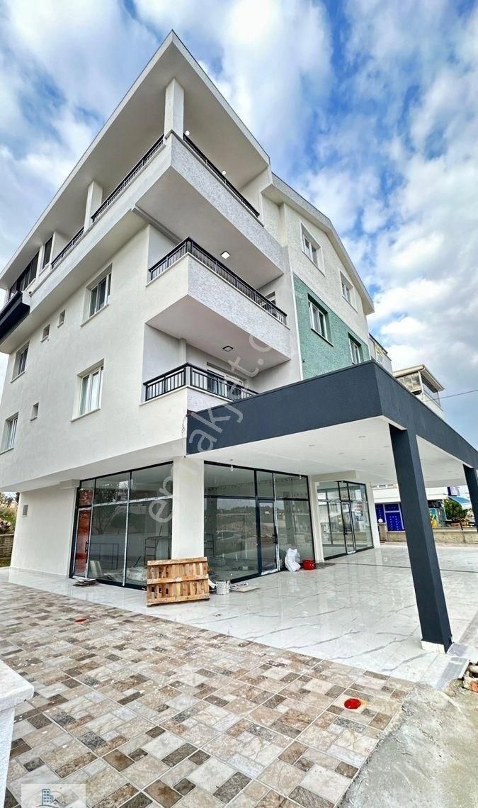 Didim Hisar Mahallesi’nde Bulvar Üzerinde Asansörlü 1 + 1 Daire