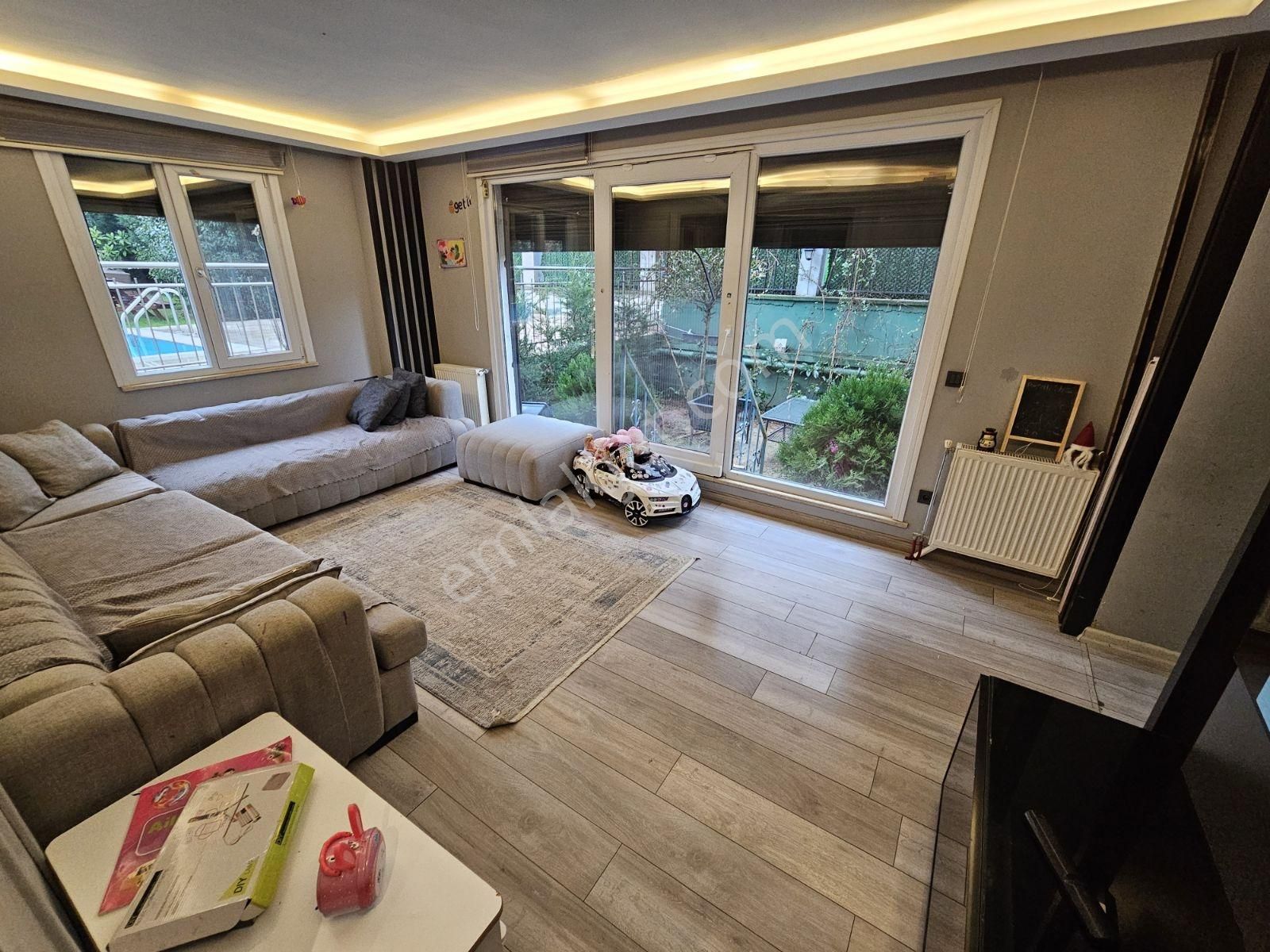Şerifali'de Butik Sit. İçinde Havuzlu Bahçe Kullanımlı 4+1 - Görsel 22