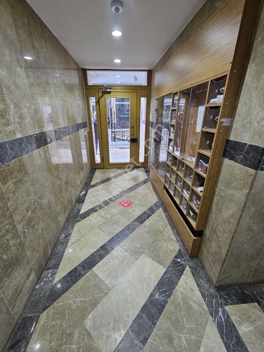 Şerifali'de Butik Sit. İçinde Havuzlu Bahçe Kullanımlı 4+1 - Görsel 32