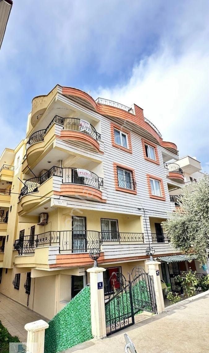 Altınkum’da Denize Yürüme Mesafesinde Ön Cephe 2 + 1 Eşyalı Daire - Görsel 23
