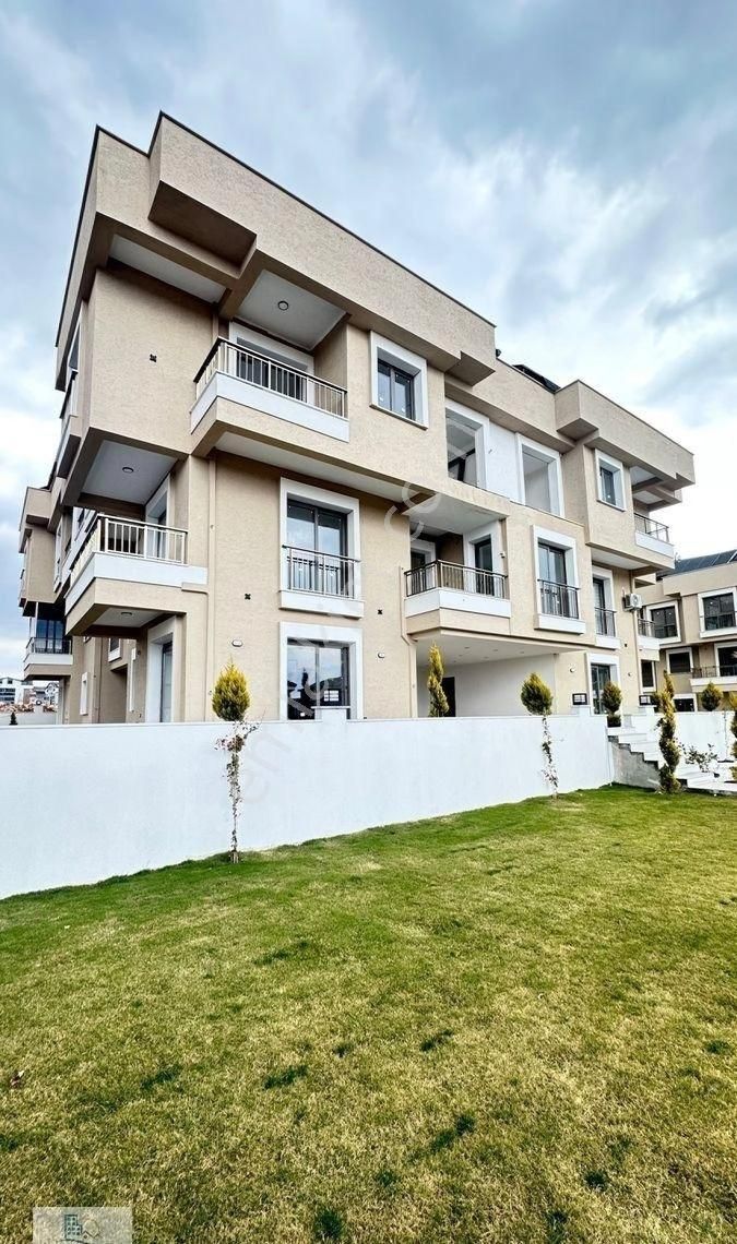 Didim Cumhuriyet Mahallesinde Güvenlikli Havuzlu Asansörlü 2+1 Daire - Görsel 25