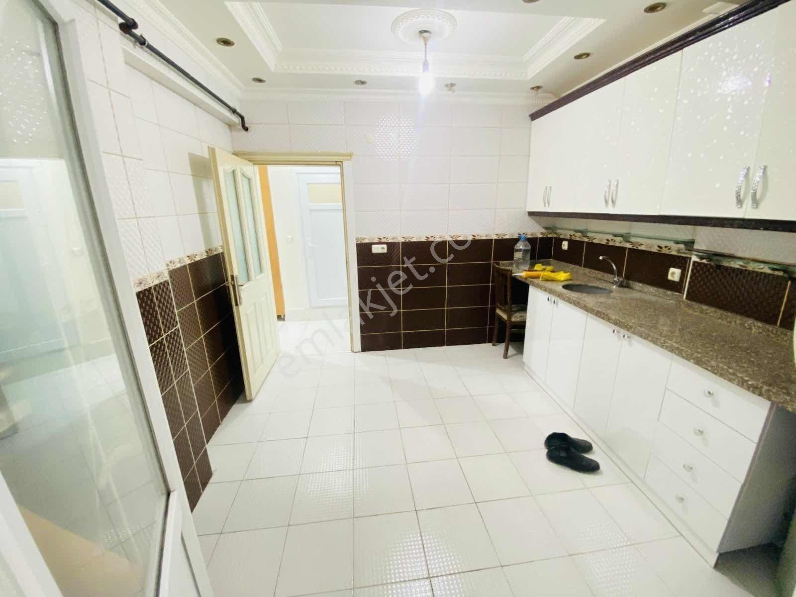 Cebeci Mh. Tramvaya Yakın 2+1 90m2 13.yıllık Bahçe Kat - Görsel 18