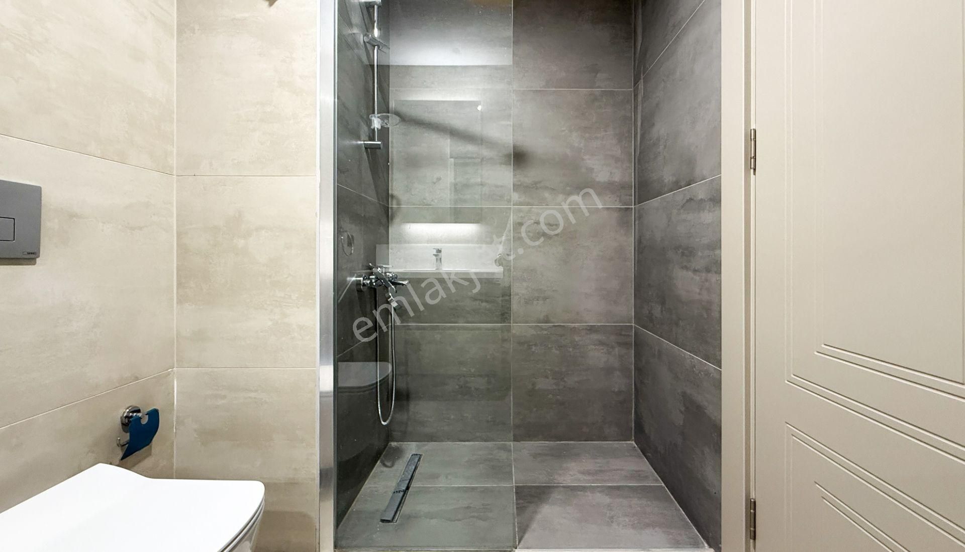 C21 Bal 'dan Emlak Konutta Kiralık 1+1 Daire - Görsel 25