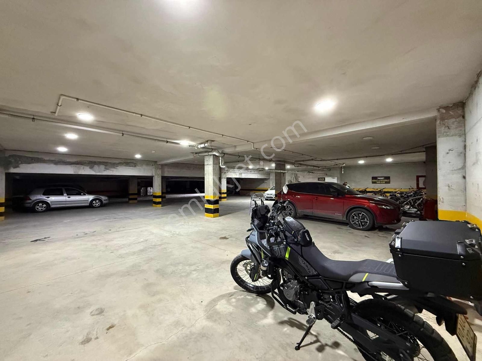 Gürsoy'dan İkizçayda Güvenlikli Otoparklı Sitede Ön Cephe 1+1 - Görsel 21