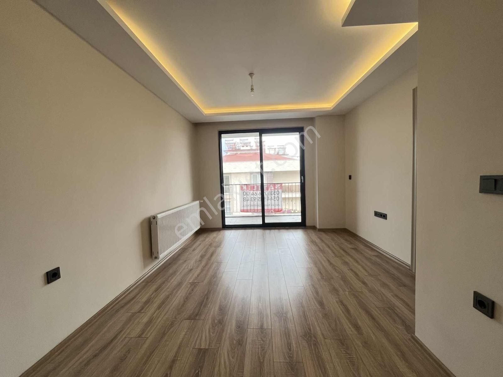 Gürsoy'dan İkizçayda Güvenlikli Otoparklı Sitede Ön Cephe 1+1 - Görsel 24