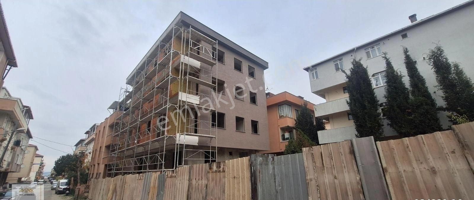 Önem'den Kayışdağında Satılık 1+1 Sıfır Daire