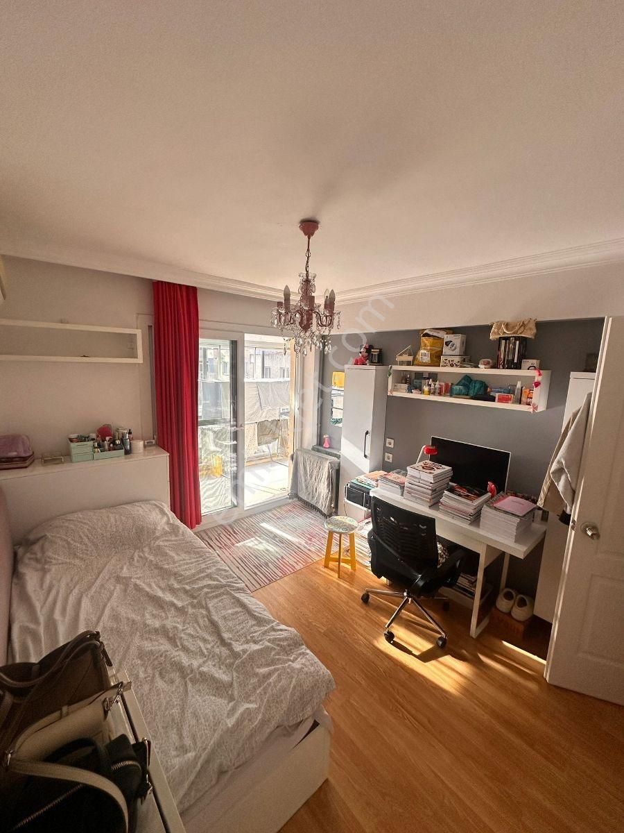 Poligon Metroya 3 Dak. Otoparkl, Kapıcılı Eşyalı 3+1 Çok Bakımlı - Görsel 14