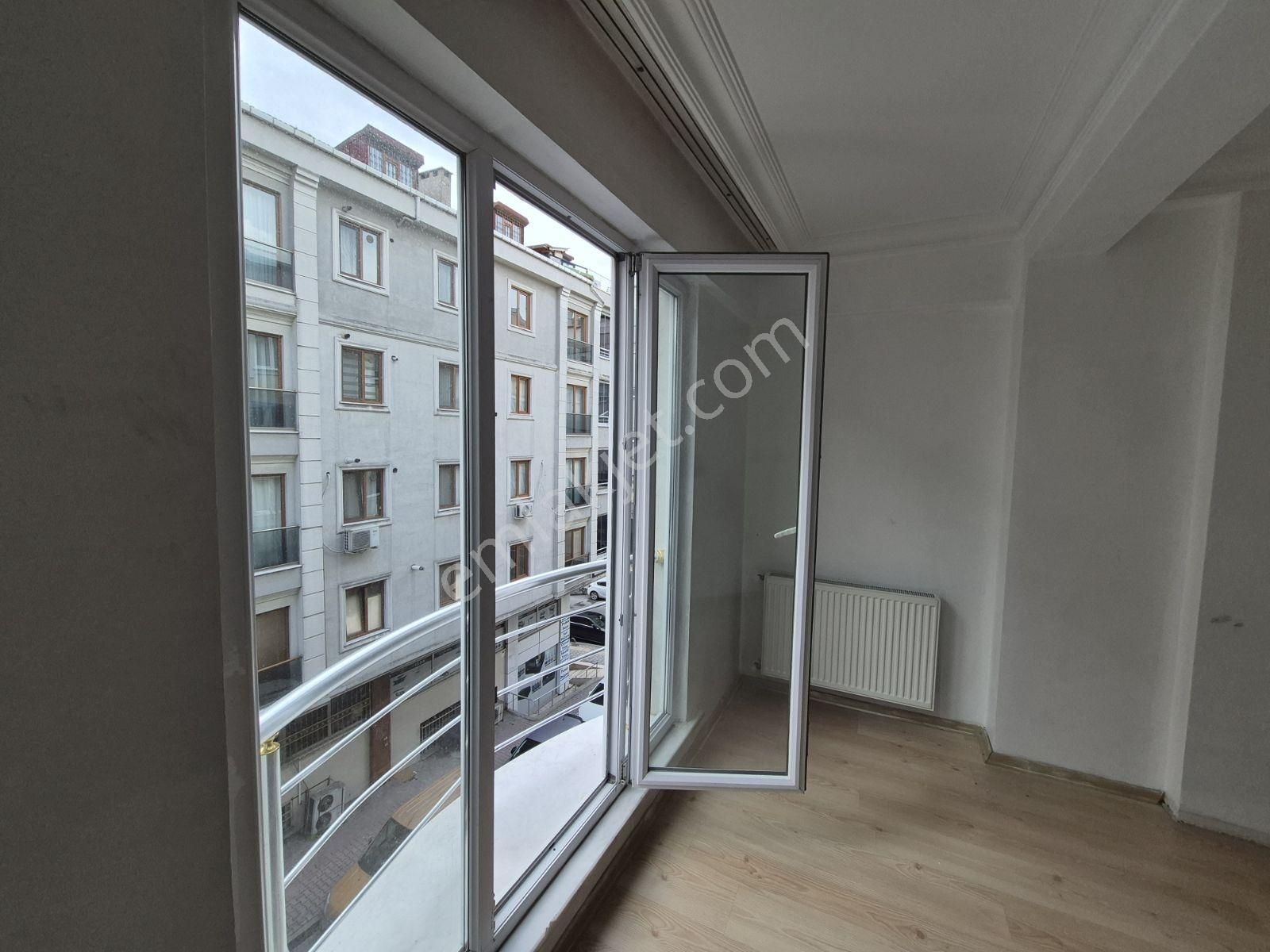 90 M² Ferah & Aydınlık Köşe Bina , Köşe Daire Geniş 2+1 - Görsel 15