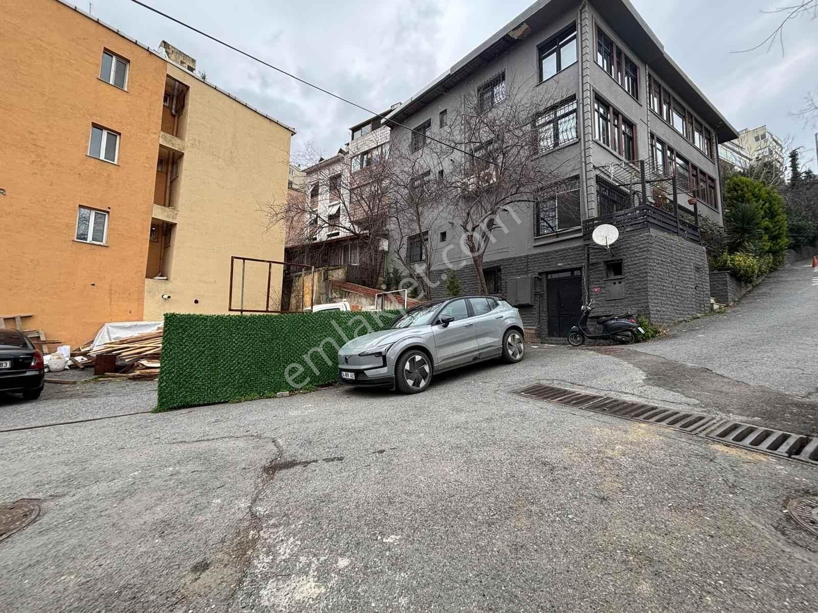 Beşiktaş Bebek Mahallesinde 17m2 Hisseli Satılık Arsa - Görsel 3