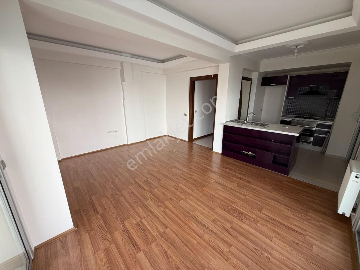 Narlıdere Çatalkayada 2+1 Satılık Köşe Daire - Görsel 3