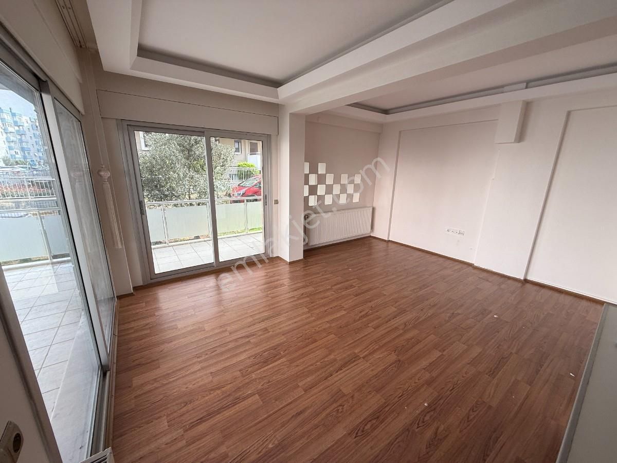 Narlıdere Çatalkayada 2+1 Satılık Köşe Daire - Görsel 4