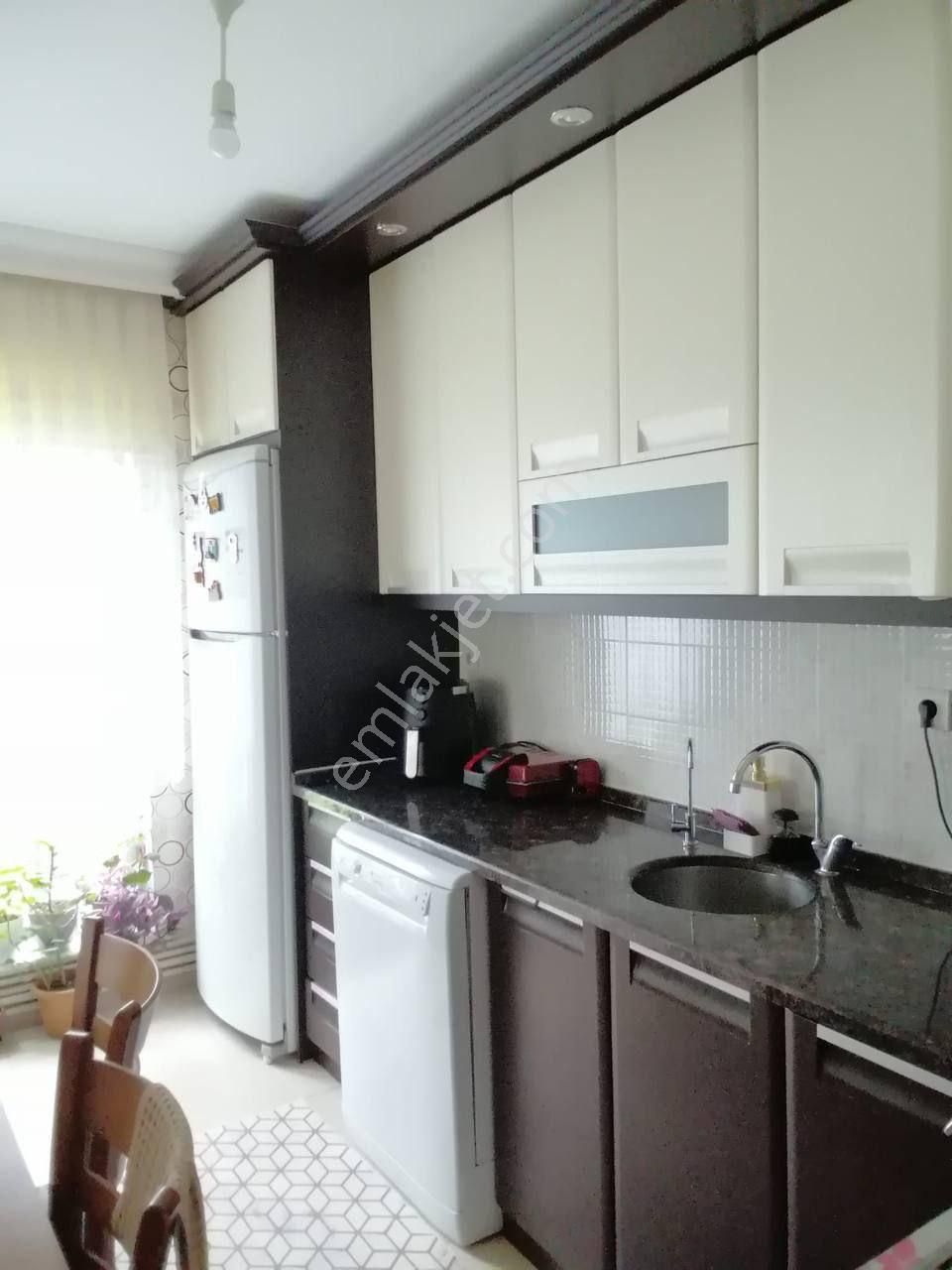 Kalıcı Kon. Esentepe Mah.yüksek Girişkat Satılık 3+1 İçi Yapılı - Görsel 4