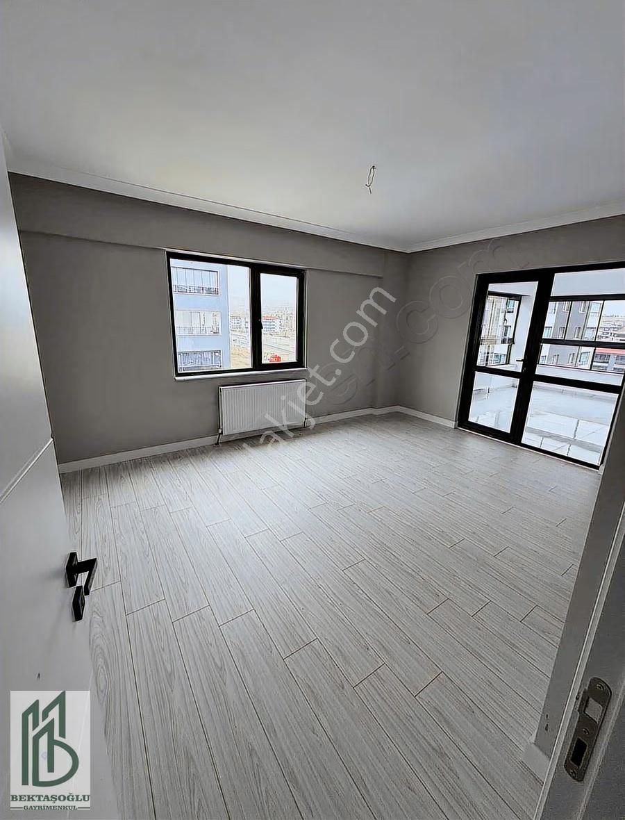 Gölbaşı Hayat Sitesi Ultra Lüks 4+1 240m2 Net Fırsat Daire - Görsel 7