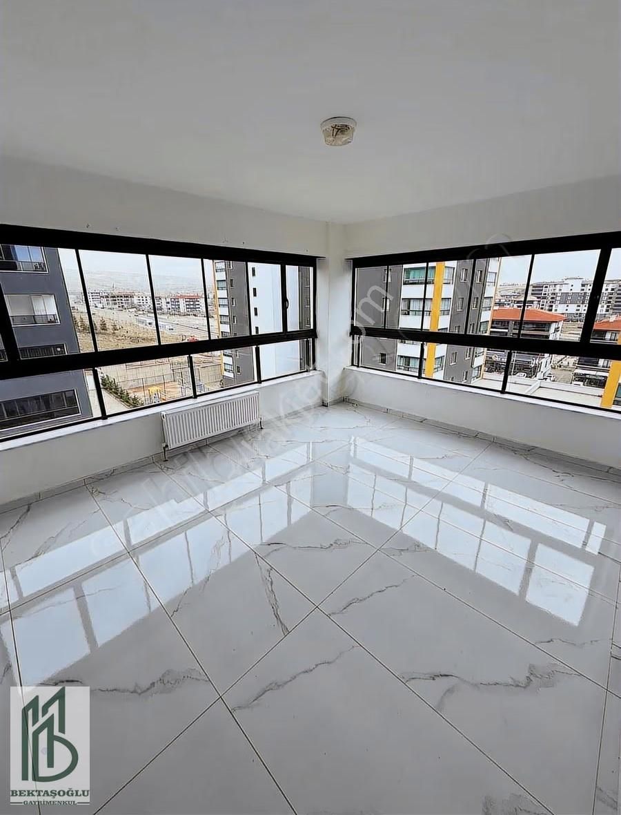 Gölbaşı Hayat Sitesi Ultra Lüks 4+1 240m2 Net Fırsat Daire - Görsel 21