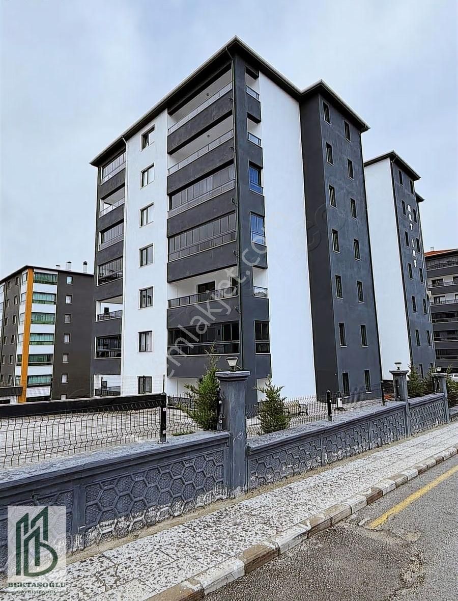 Gölbaşı Hayat Sitesi Ultra Lüks 4+1 240m2 Net Fırsat Daire