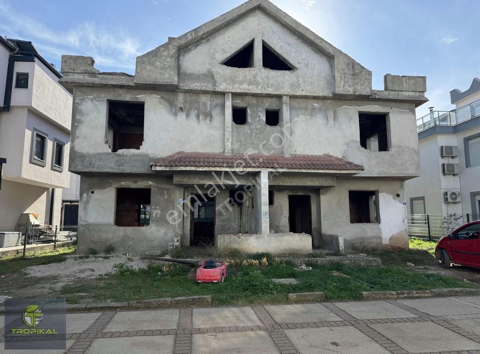 Havuzlu Sitede Nataman İkiz Villa - Görsel 2