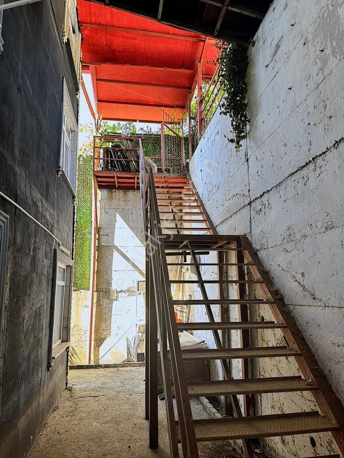 Arkun Gayrimenkul'den Kartepe'de Satılık Müstakil Ev - Görsel 15