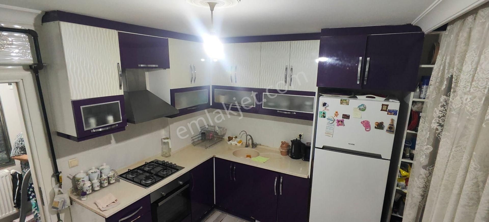 152 Evlerde Caddeye Bakan, Güneş Alan, Geniş 3+1 Satılık Daire - Görsel 3