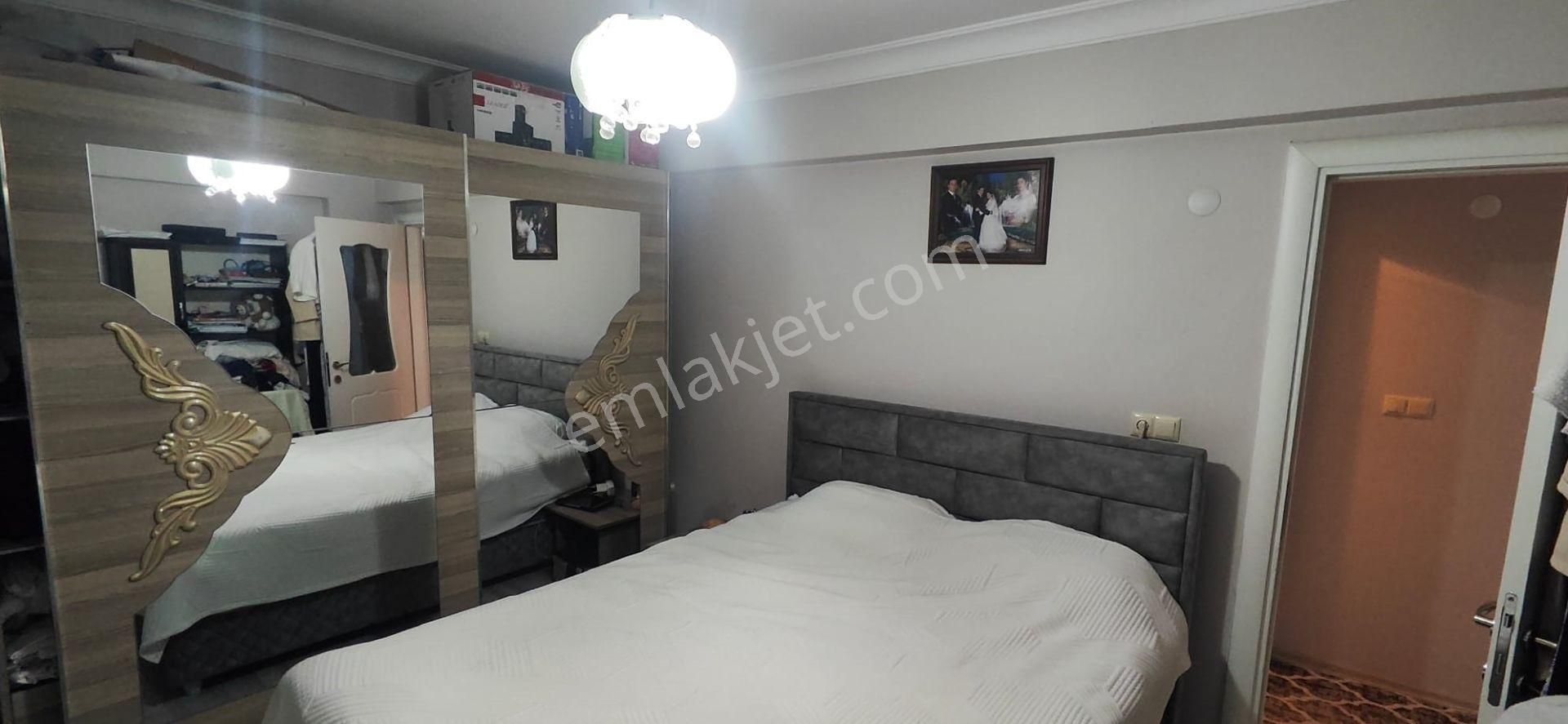 152 Evlerde Caddeye Bakan, Güneş Alan, Geniş 3+1 Satılık Daire - Görsel 6