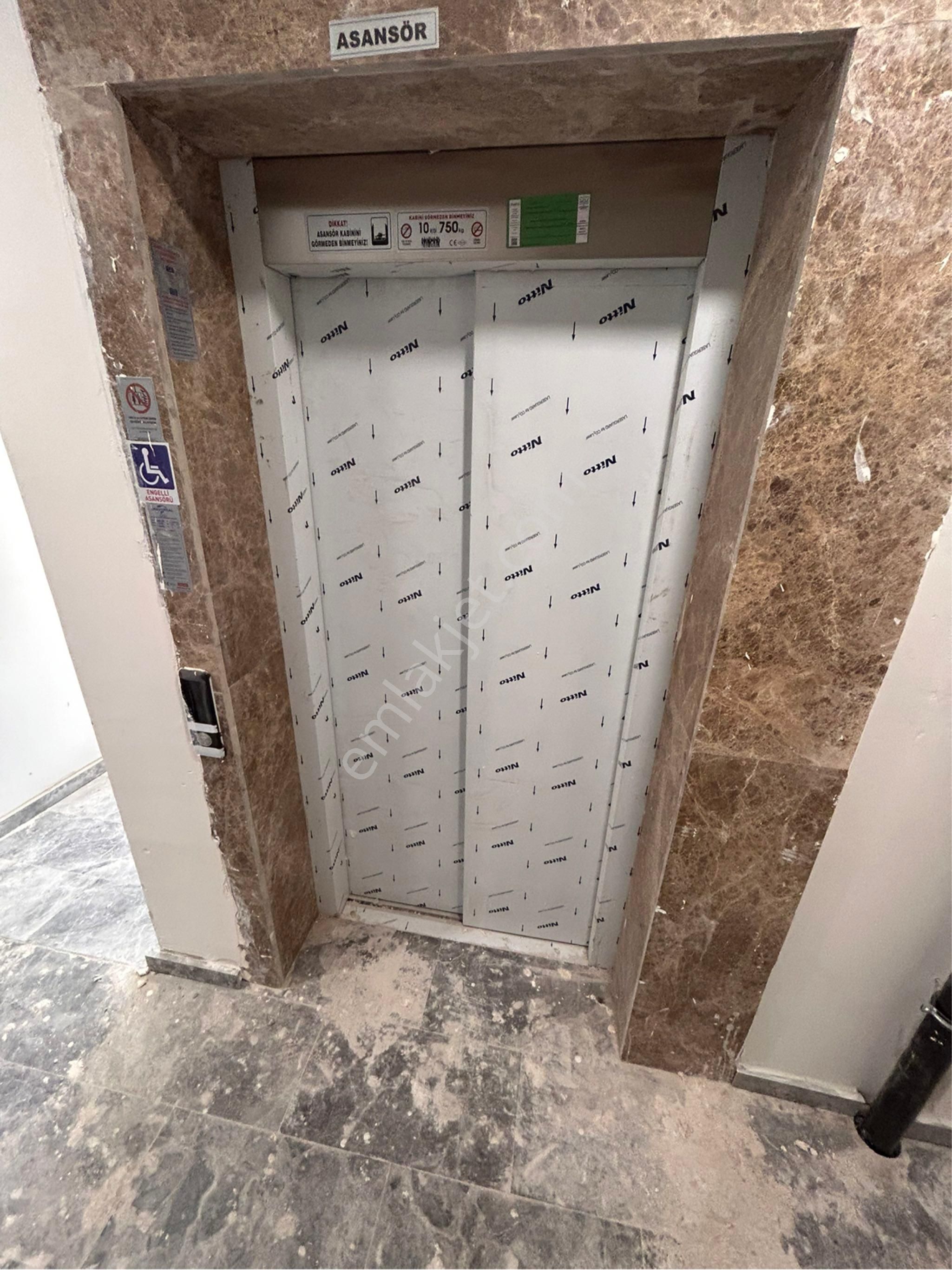 Demir Deluxe ___fiyatı Düştü!çok Acil Satılık 2+1 Deluxe Daire__ - Görsel 4