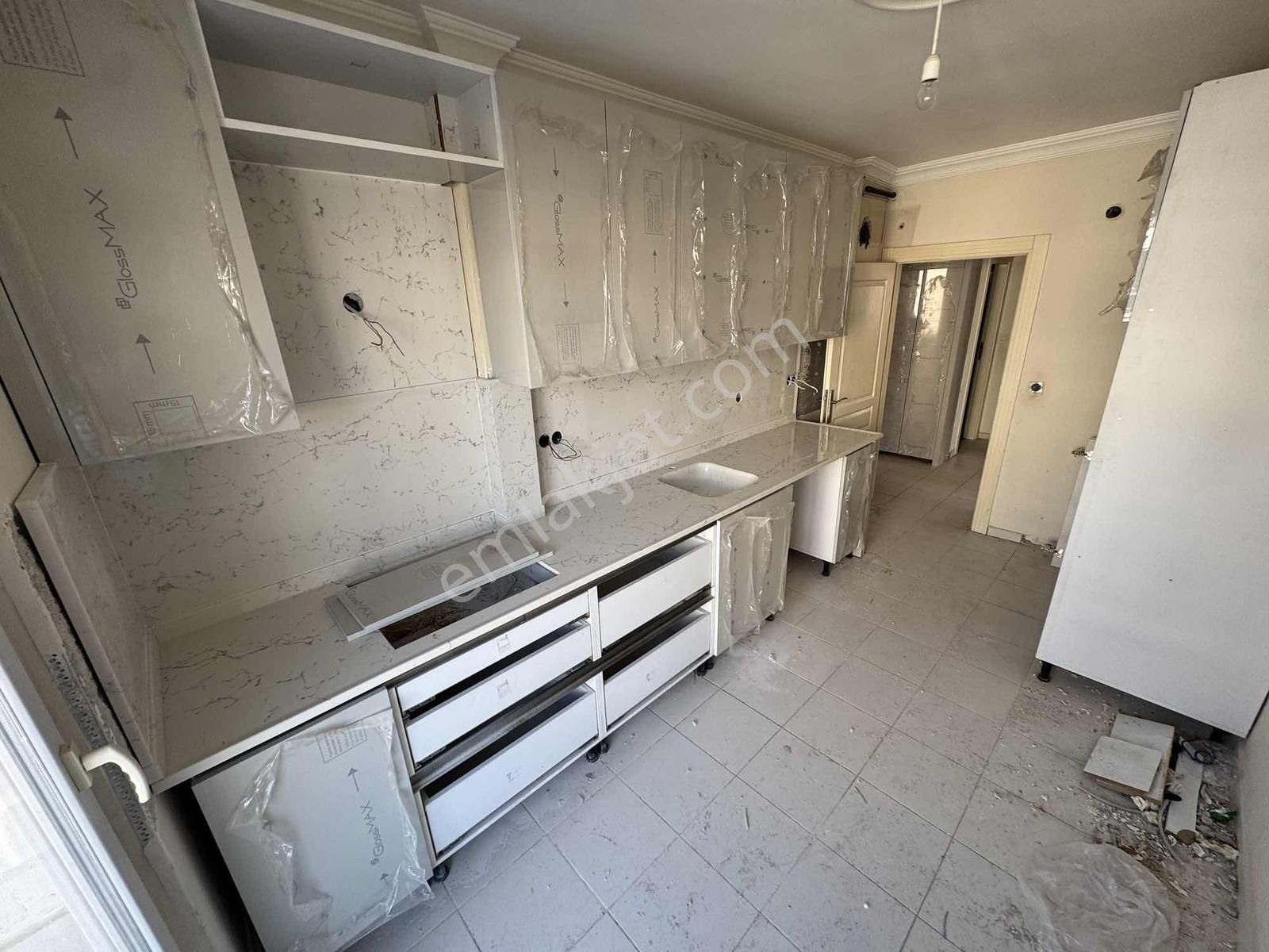 A K Mutludan Ahatlıda Doğalgaz Kombili Yeni İçi Yapılı 2+1 Daire - Görsel 9