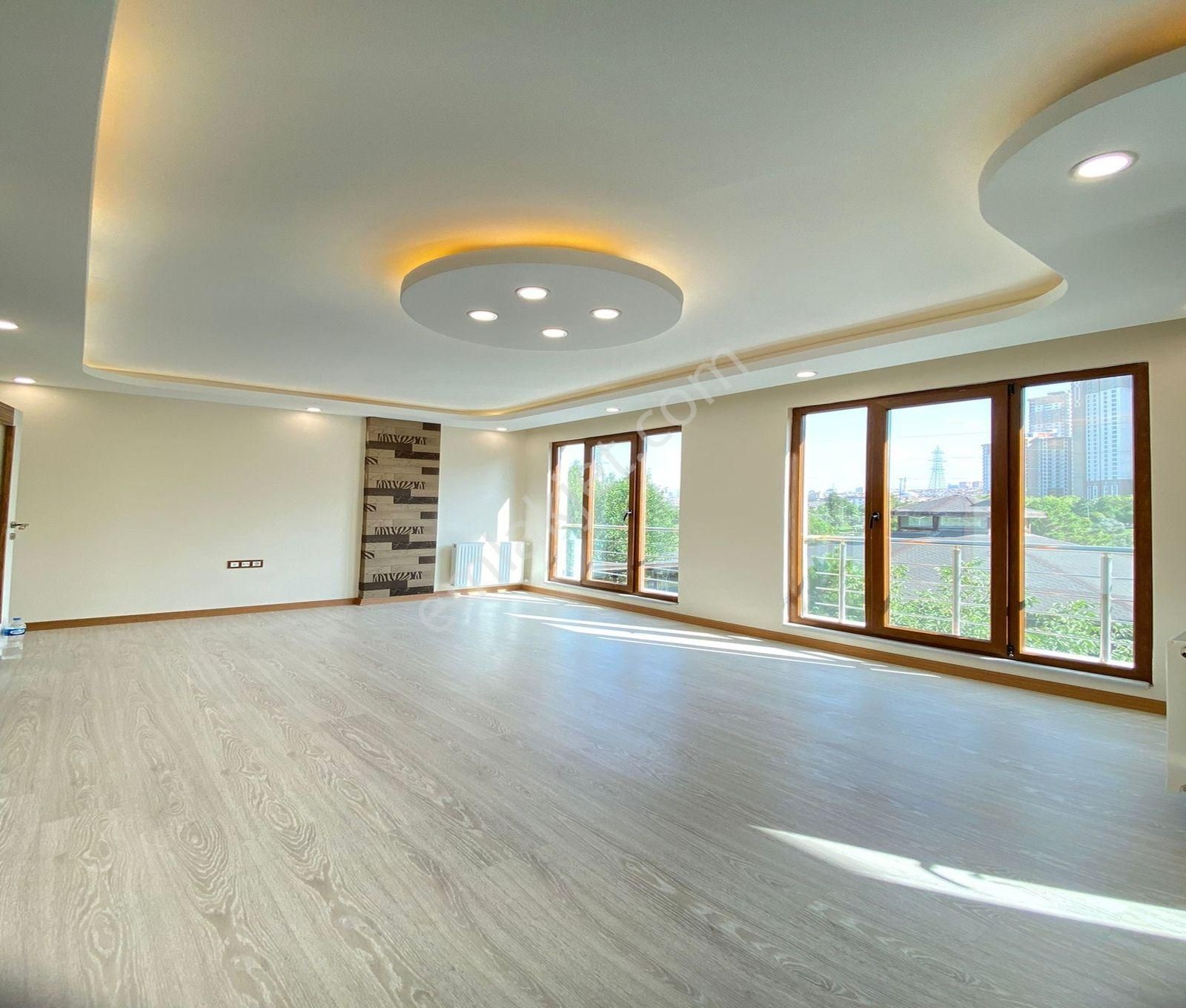 Beylikdüzü Cumhuriyet Mahallesi Gezgen İnşaat'tan 2+1 Satılık Daire - Görsel 18